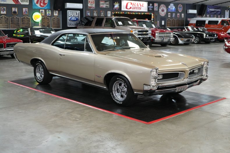 Pontiac-Gto-1966-Martinique-Bronze-Black-13