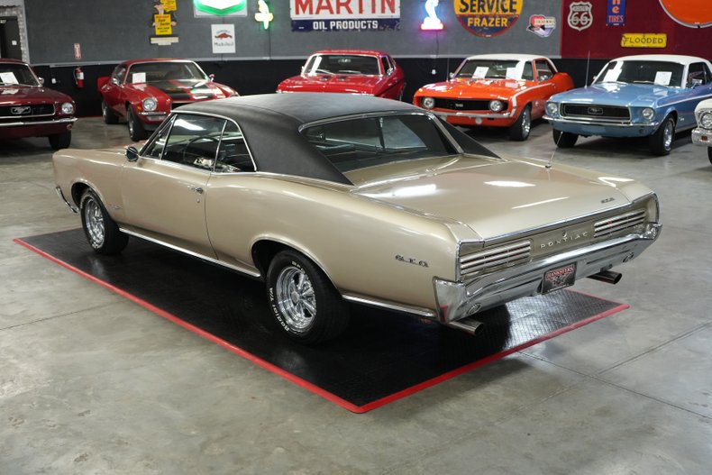 Pontiac-Gto-1966-Martinique-Bronze-Black-14