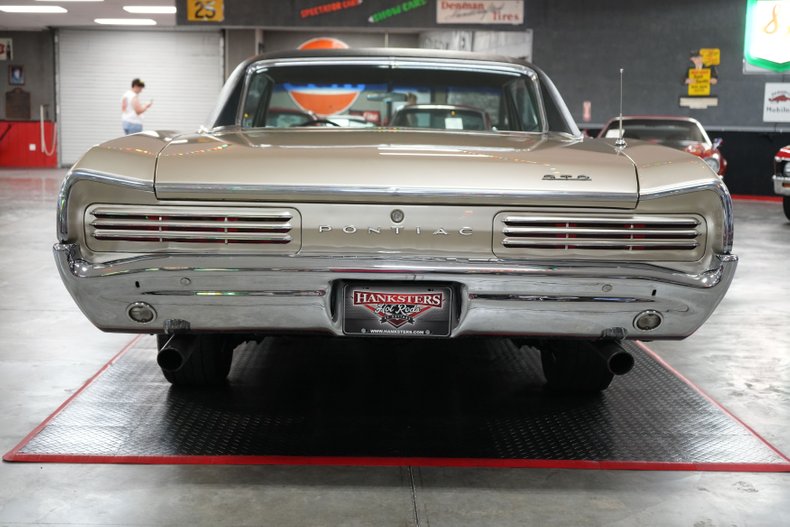 Pontiac-Gto-1966-Martinique-Bronze-Black-4
