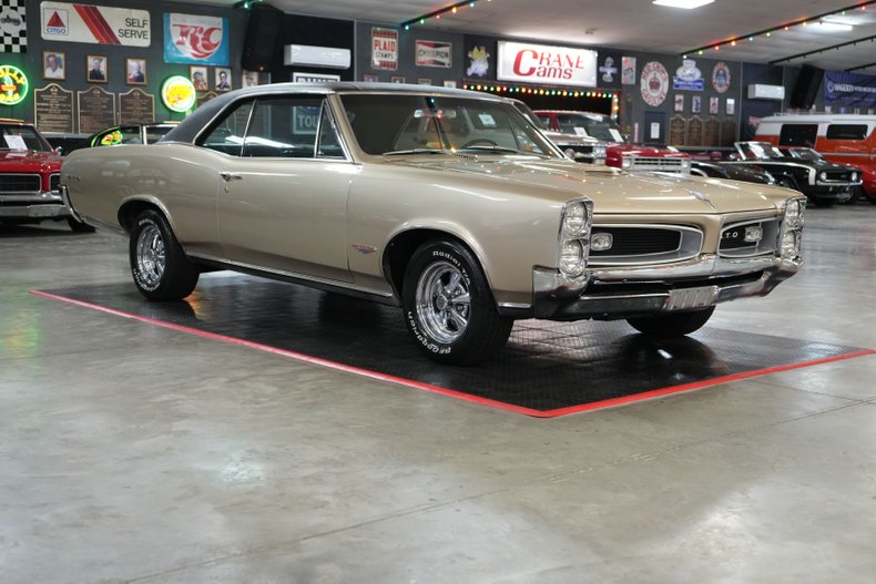 Pontiac-Gto-1966-Martinique-Bronze-Black-9