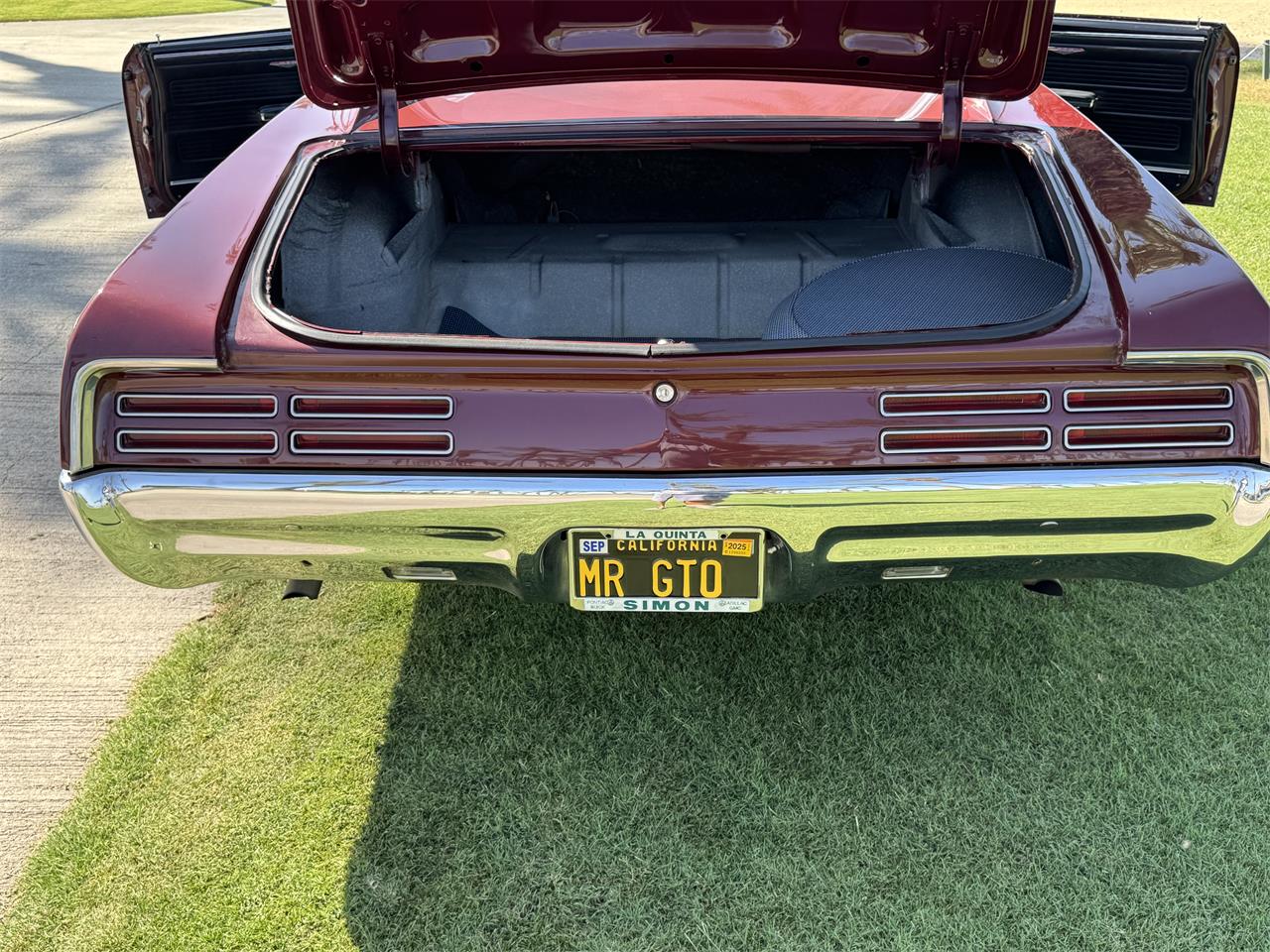 Pontiac-Gto-1967-Burgundy-Black-12