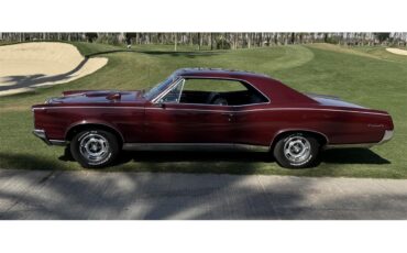 Pontiac-Gto-1967-Burgundy-Black-33