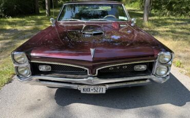 Pontiac-Gto-1967-Dark-cherry-Black-5