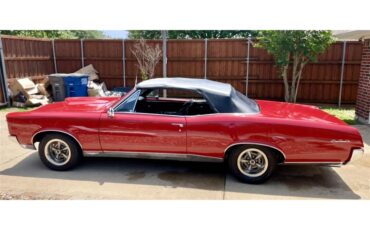 Pontiac-Gto-1967-Regimental-Red-Black-1