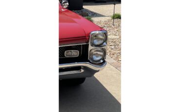 Pontiac-Gto-1967-Regimental-Red-Black-21