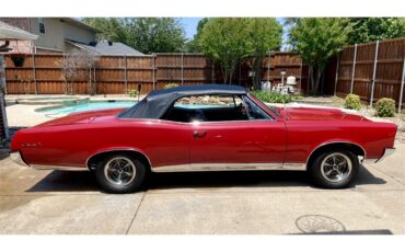 Pontiac-Gto-1967-Regimental-Red-Black-3