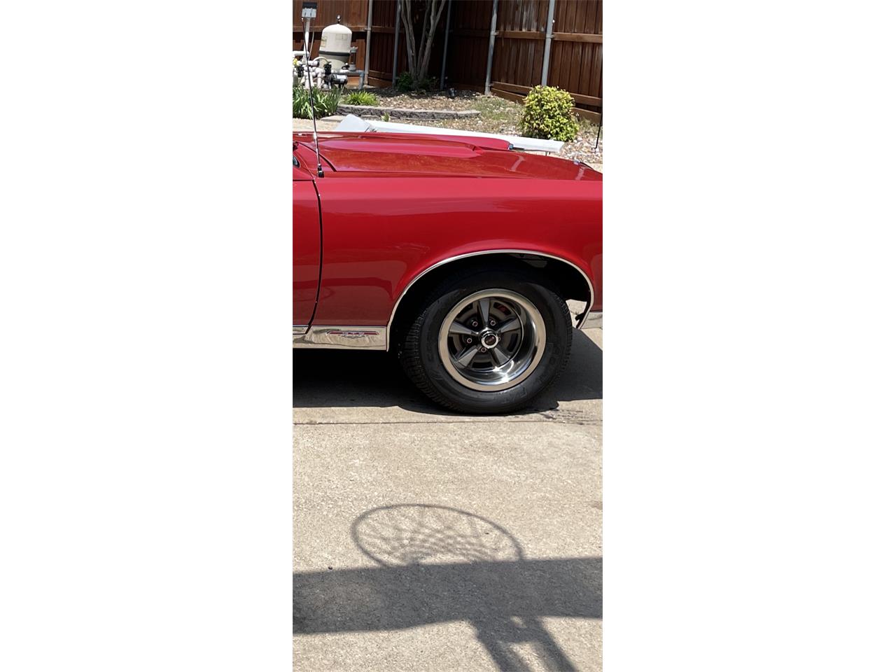Pontiac-Gto-1967-Regimental-Red-Black-35