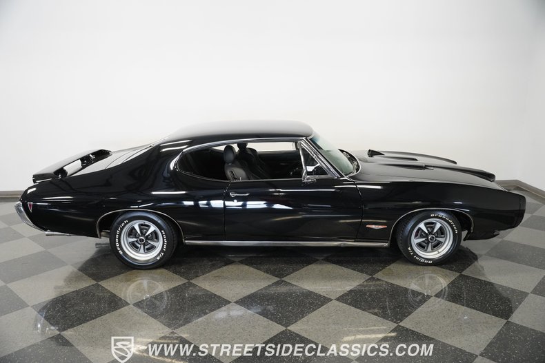 Pontiac-Gto-1968-Black-Black-40