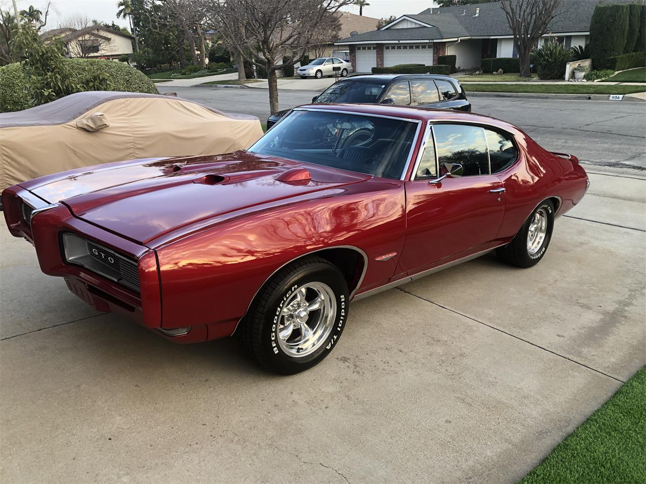 Pontiac-Gto-1968-Range-Rover-Red-Black-25