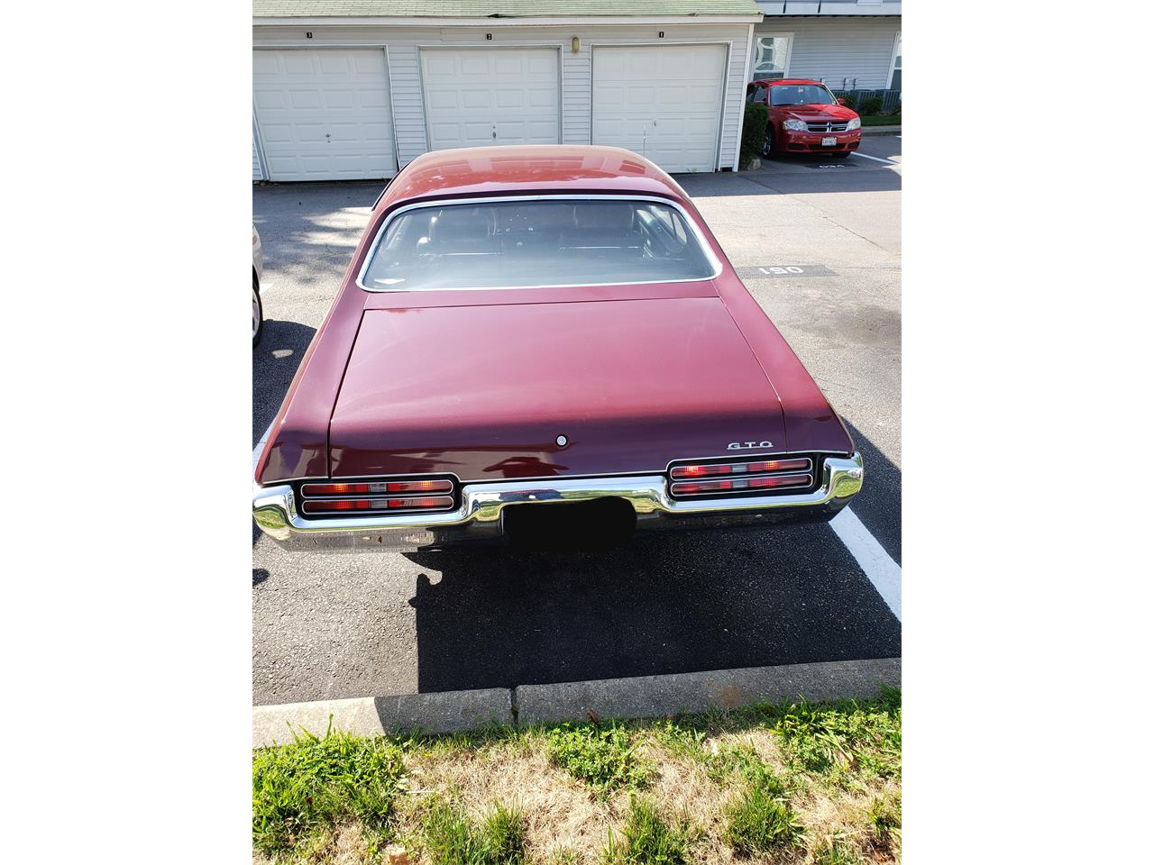 Pontiac-Gto-1969-Burgundy-red-Black-23