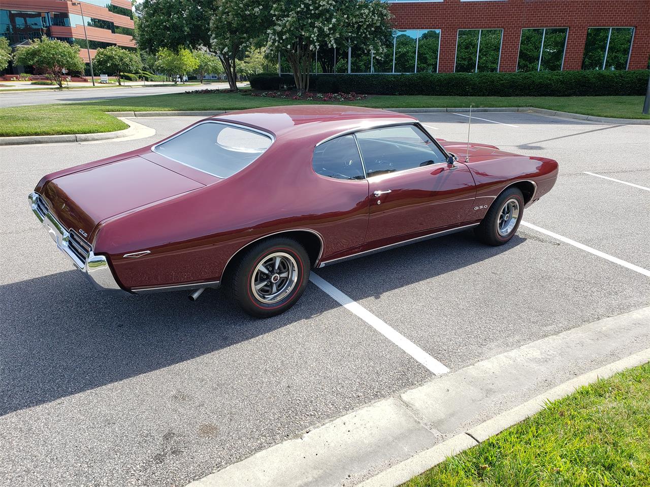 Pontiac-Gto-1969-Burgundy-red-Black-24