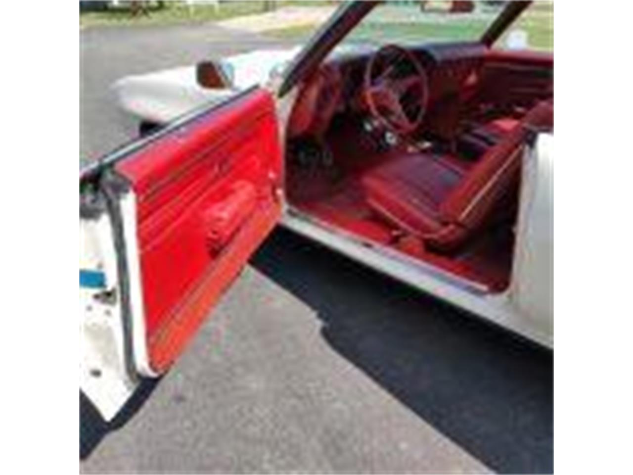 Pontiac-Gto-1970-Polar-White-Red-16