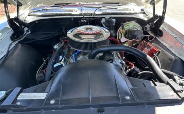 Pontiac-Gto-1970-Polar-White-Red-26