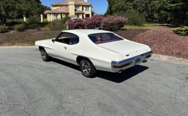 Pontiac-Gto-1970-Polar-White-Red-3