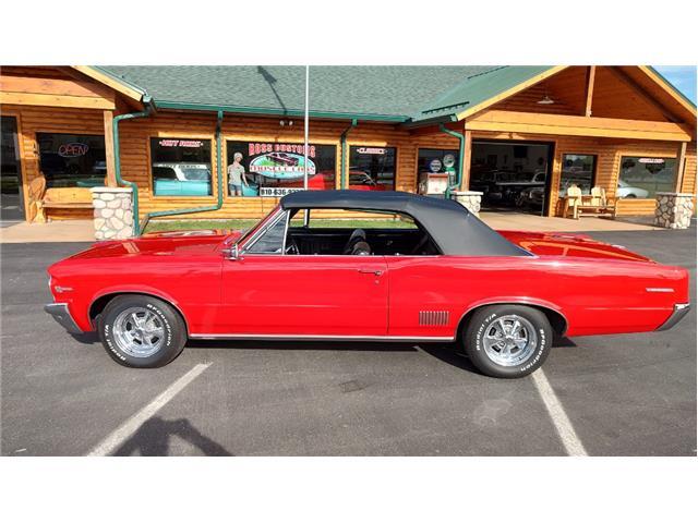 Pontiac-Le-Mans-1964-Convertible-15