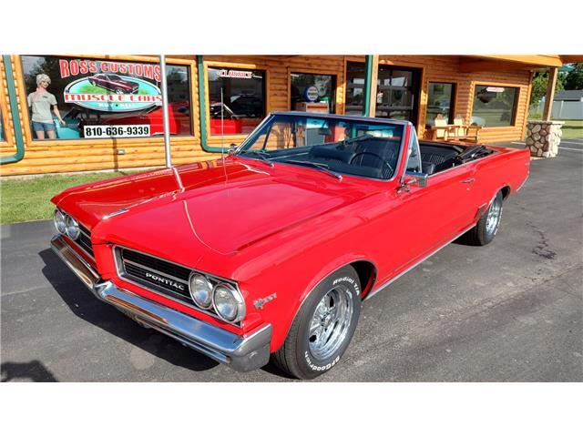 Pontiac-Le-Mans-1964-Convertible-2