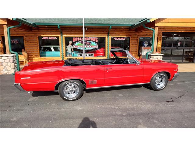 Pontiac-Le-Mans-1964-Convertible-33