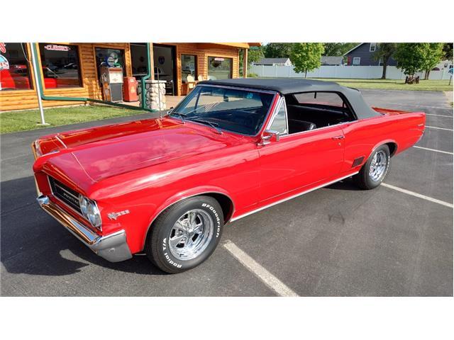 Pontiac-Le-Mans-1964-Convertible-4