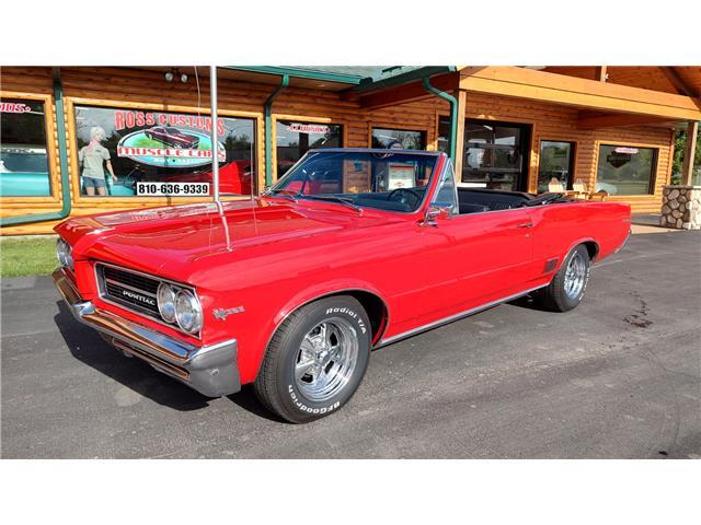 Pontiac-Le-Mans-1964-Convertible-5
