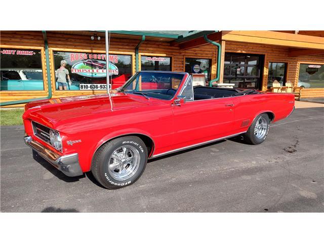 Pontiac-Le-Mans-1964-Convertible-6