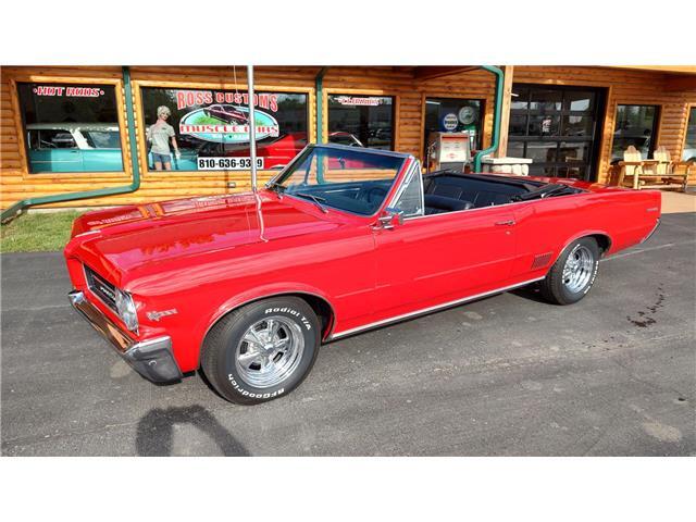 Pontiac-Le-Mans-1964-Convertible-7