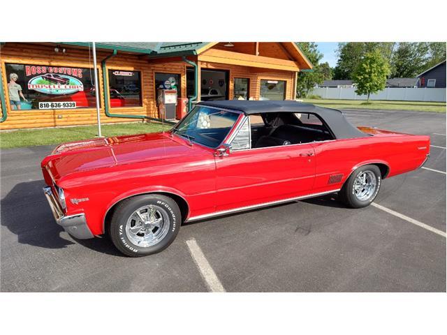 Pontiac-Le-Mans-1964-Convertible-9