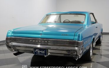 Pontiac-Le-Mans-1965-Coupe-11