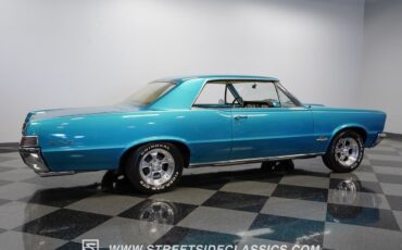 Pontiac-Le-Mans-1965-Coupe-13