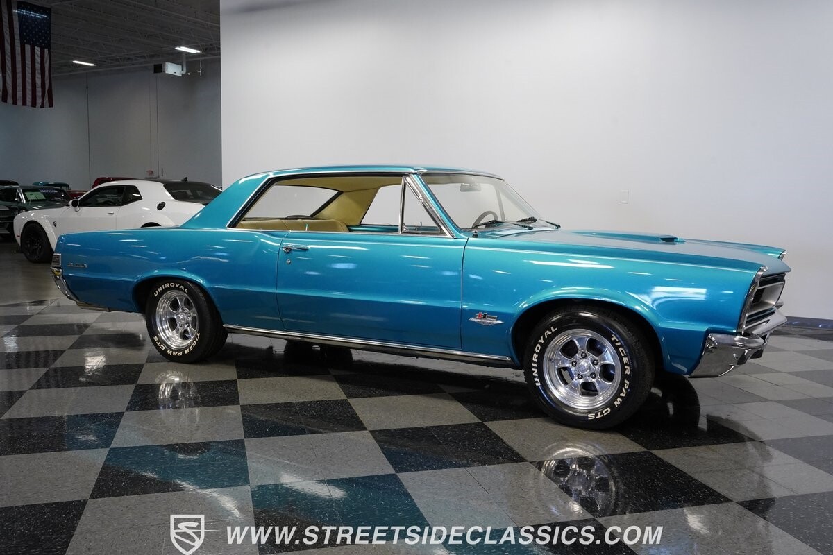 Pontiac-Le-Mans-1965-Coupe-15