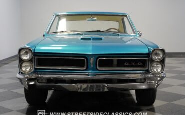 Pontiac-Le-Mans-1965-Coupe-17