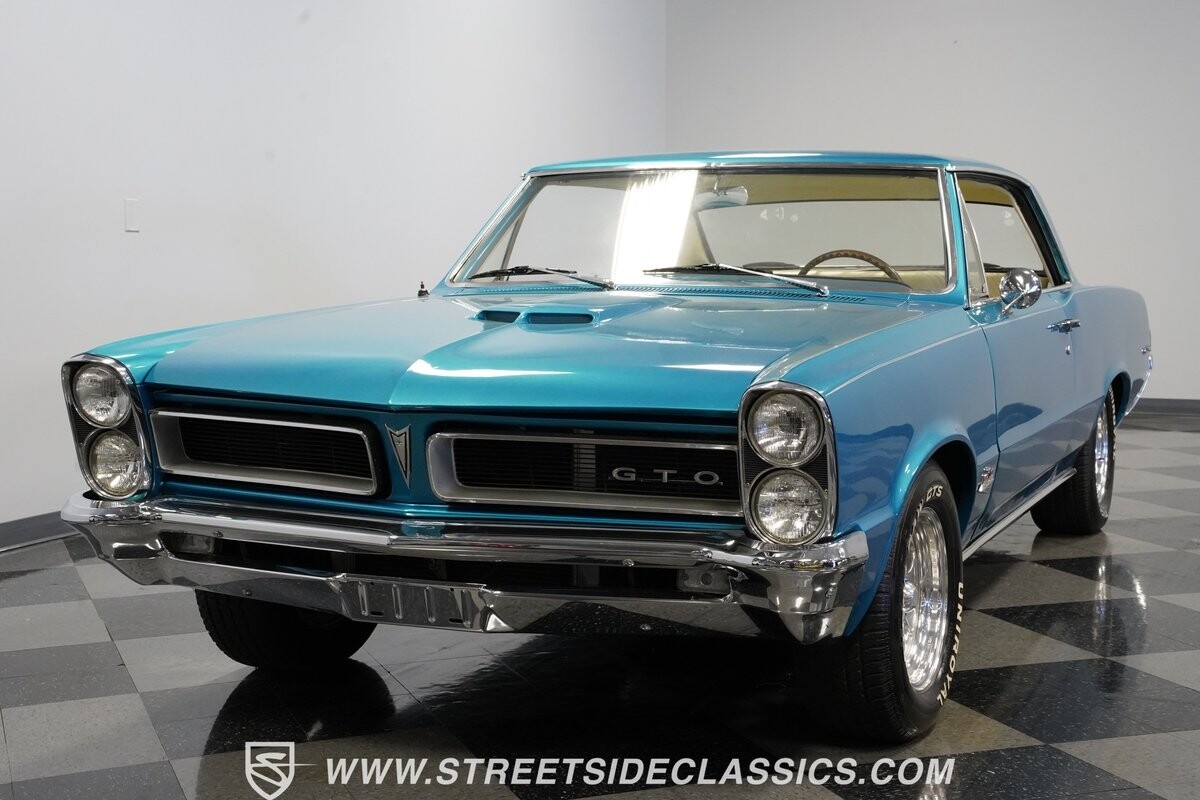 Pontiac-Le-Mans-1965-Coupe-18