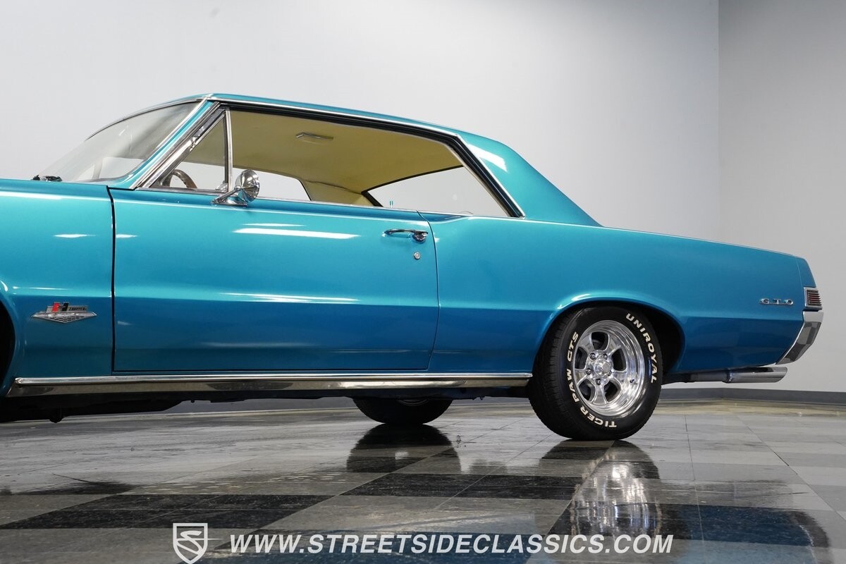 Pontiac-Le-Mans-1965-Coupe-22