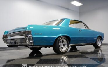 Pontiac-Le-Mans-1965-Coupe-27