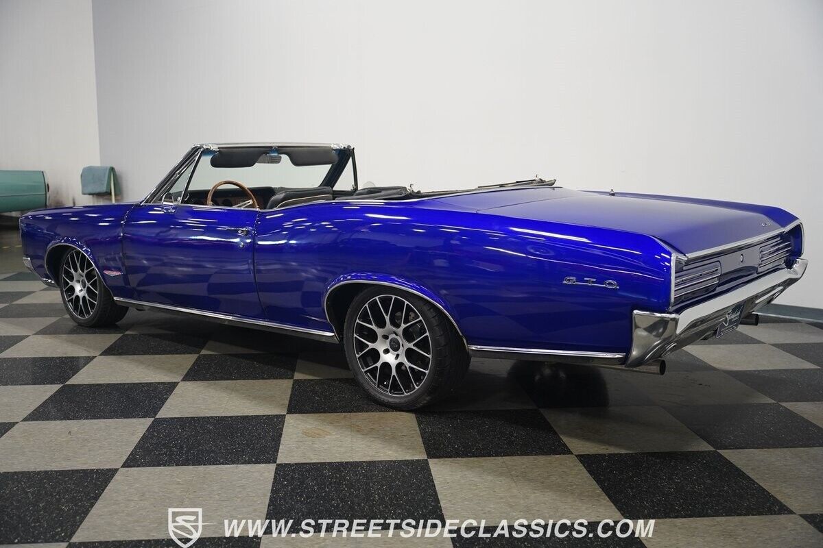 Pontiac-Le-Mans-1966-Convertible-10