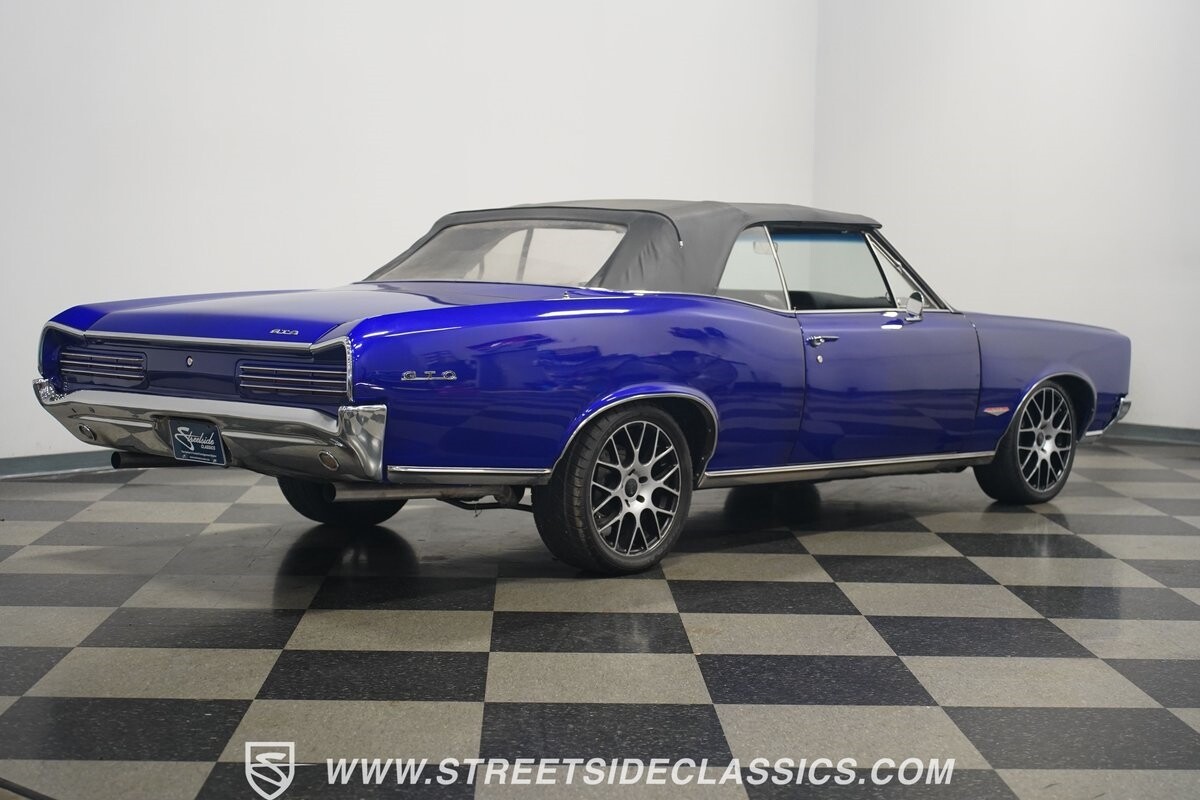 Pontiac-Le-Mans-1966-Convertible-14