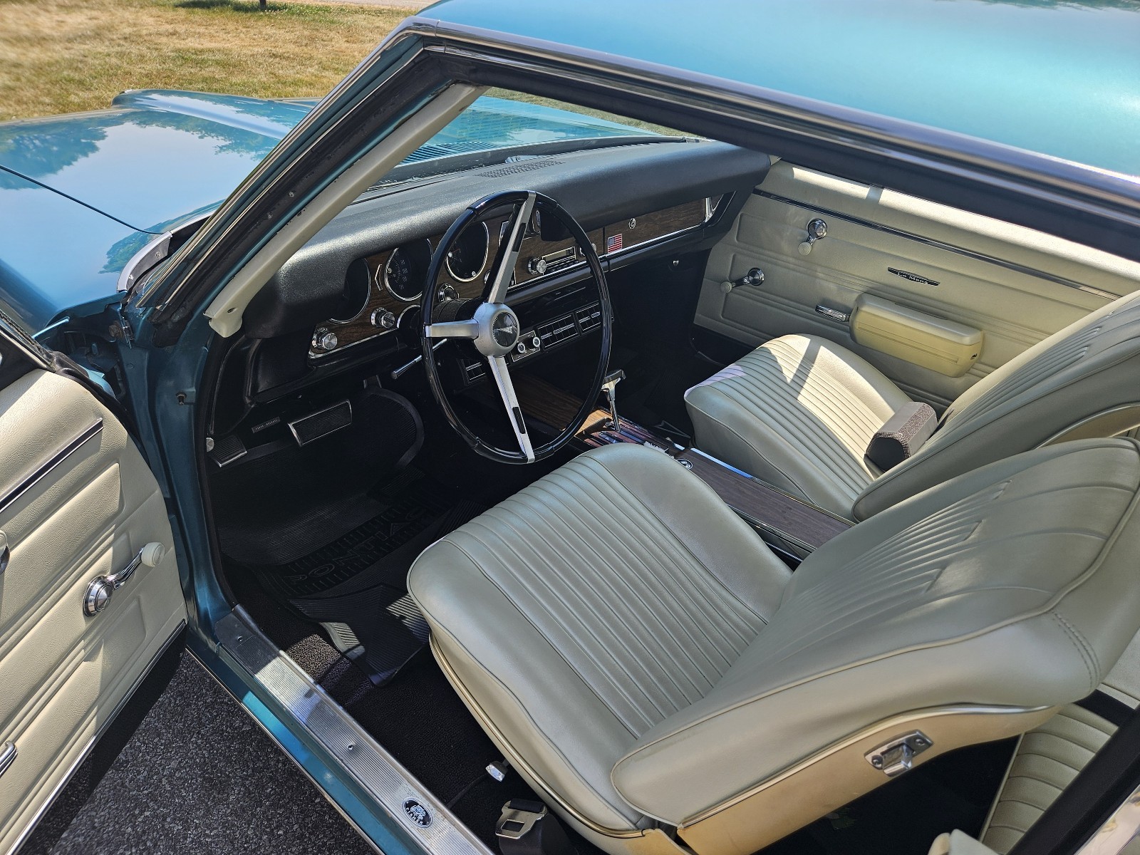 Pontiac-Le-Mans-1968-Coupe-30