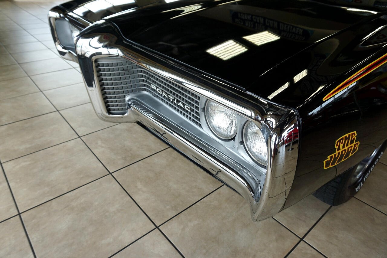 Pontiac-Le-Mans-1969-Classic-Car-16