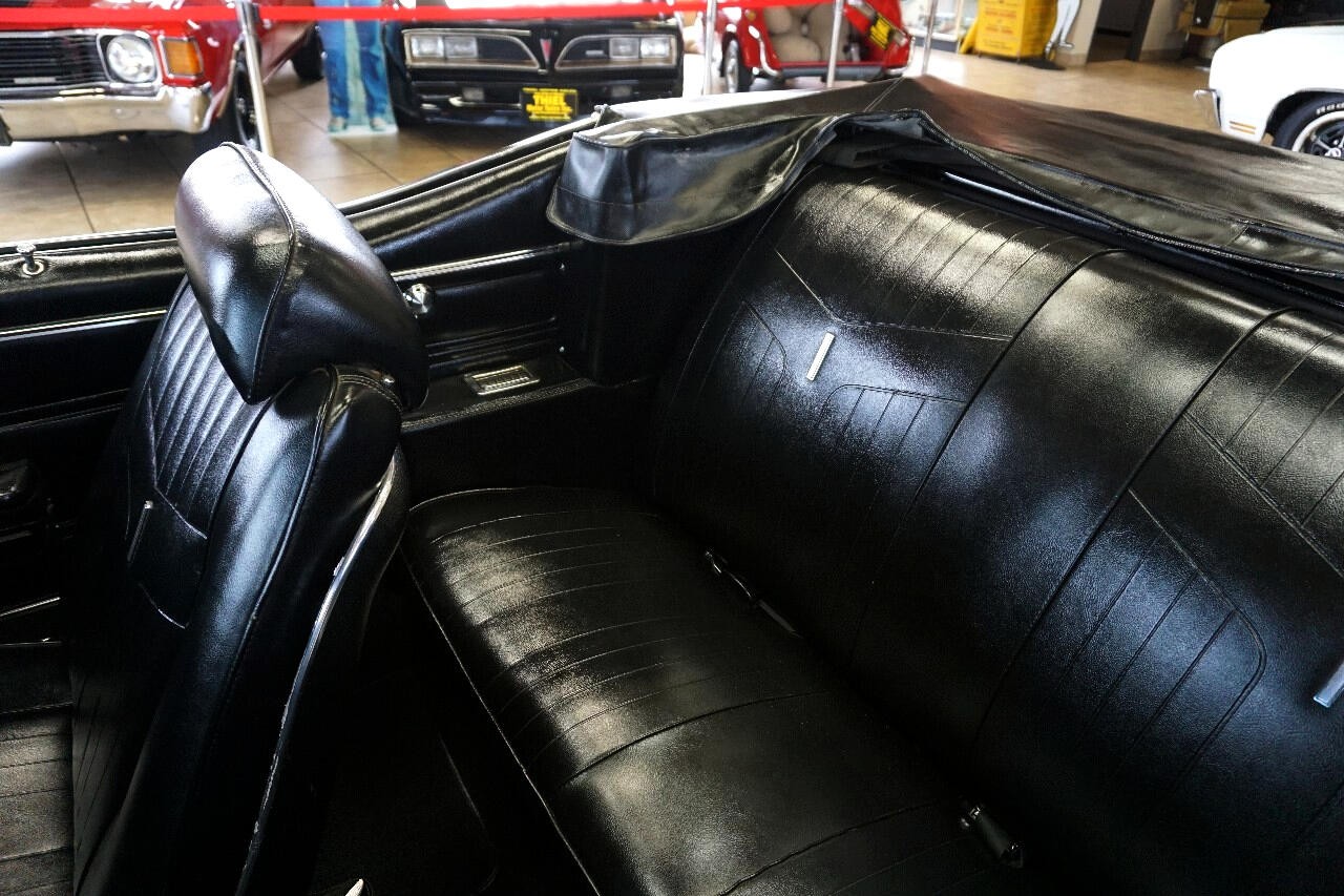 Pontiac-Le-Mans-1969-Classic-Car-20