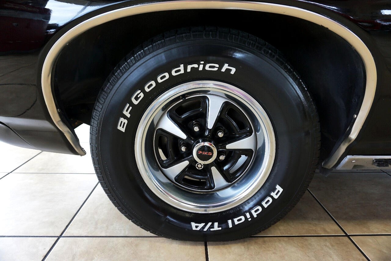 Pontiac-Le-Mans-1969-Classic-Car-29