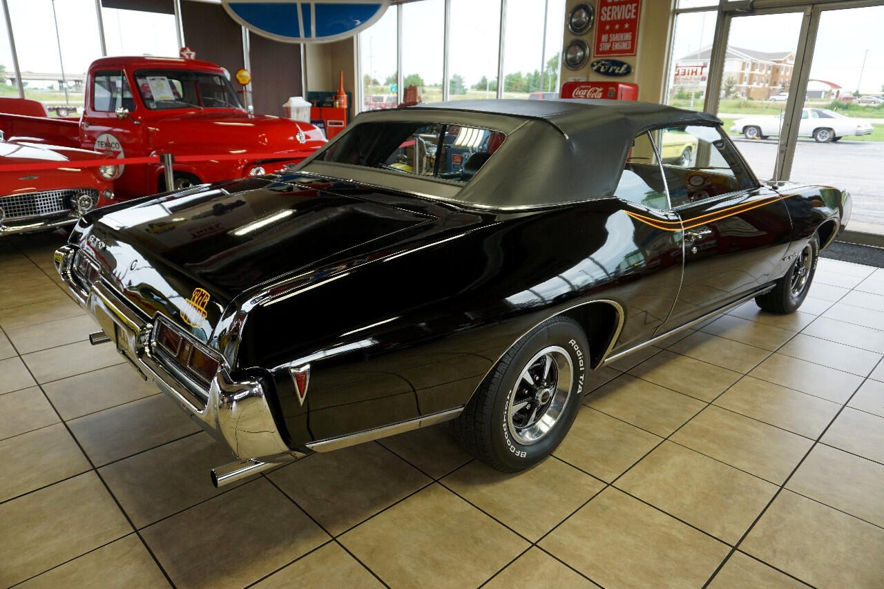 Pontiac-Le-Mans-1969-Classic-Car-33