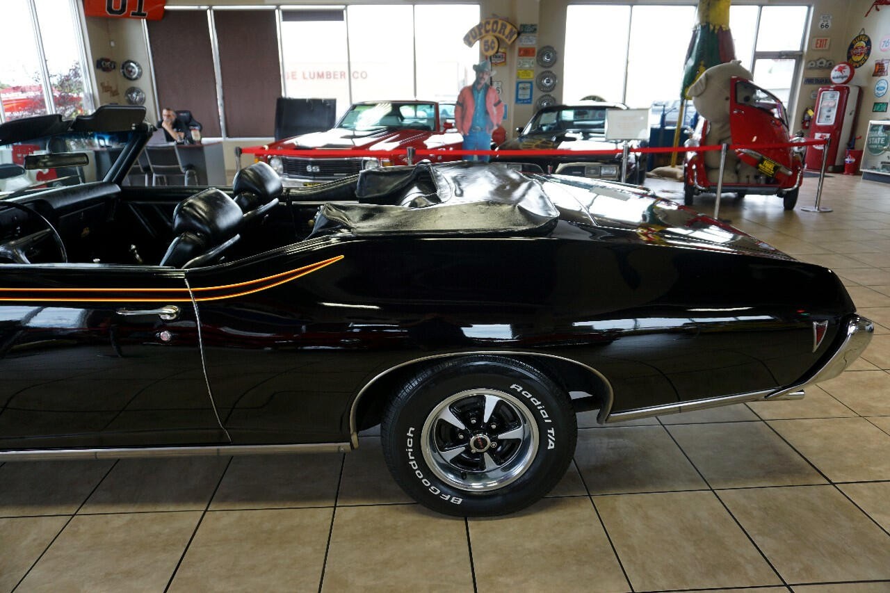 Pontiac-Le-Mans-1969-Classic-Car-38