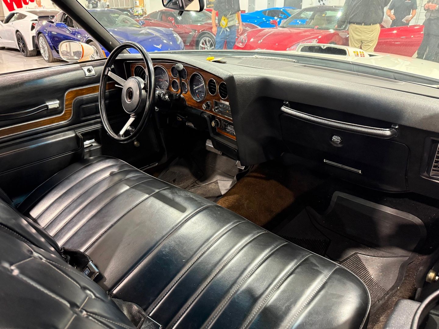 Pontiac-Le-Mans-1977-Coupe-9
