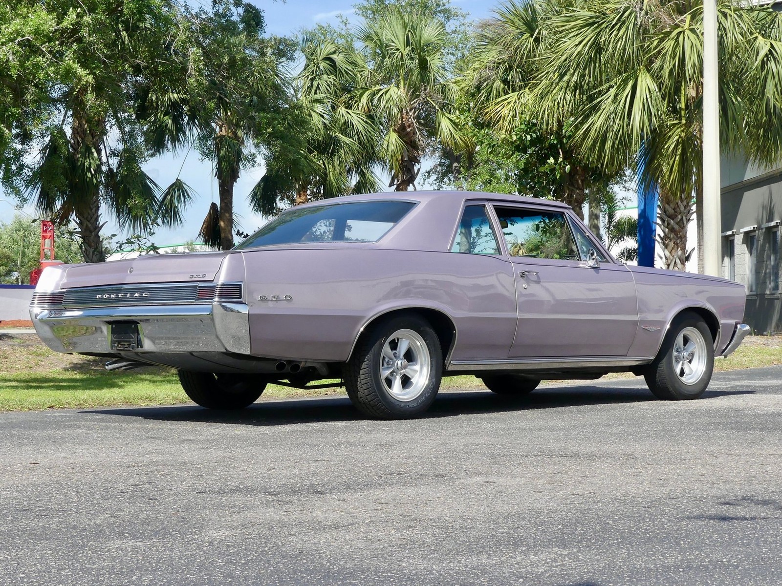 Pontiac-LeMans-1965-Coupe-19
