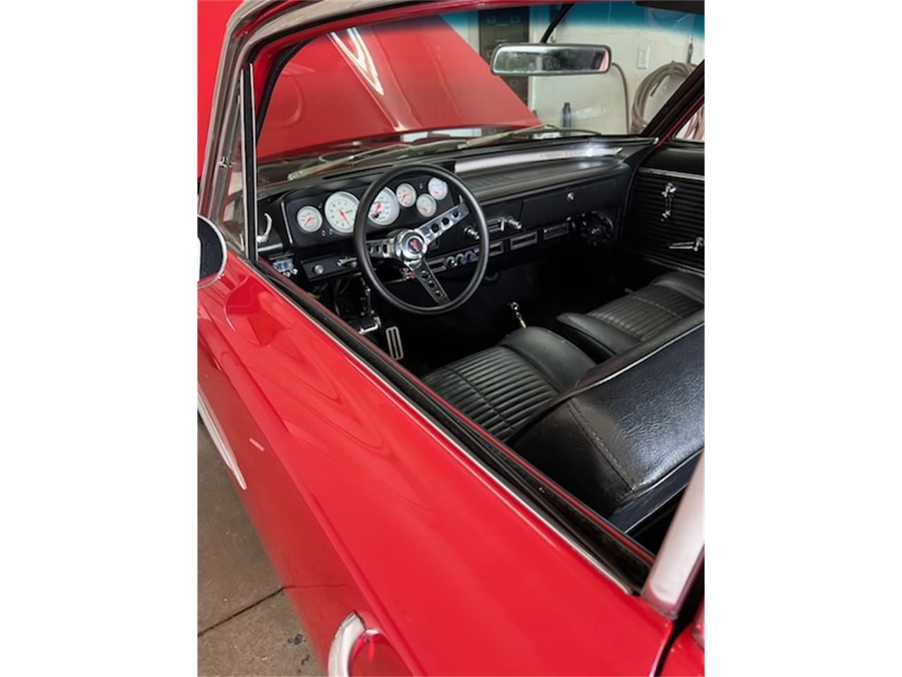 Pontiac-Lemans-1963-Red-Black-5
