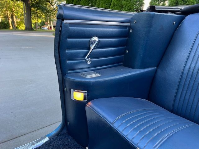Pontiac-Lemans-1964-Blue-Blue-44