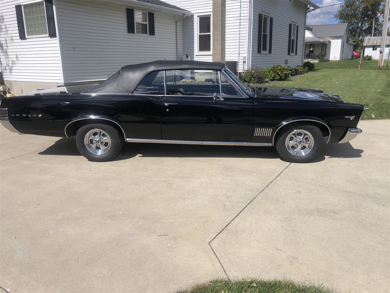 Pontiac-Lemans-1965-Black-Black-4