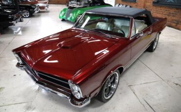 Pontiac-Lemans-1965-Deep-Cranberry-Pearl-Parchment-1