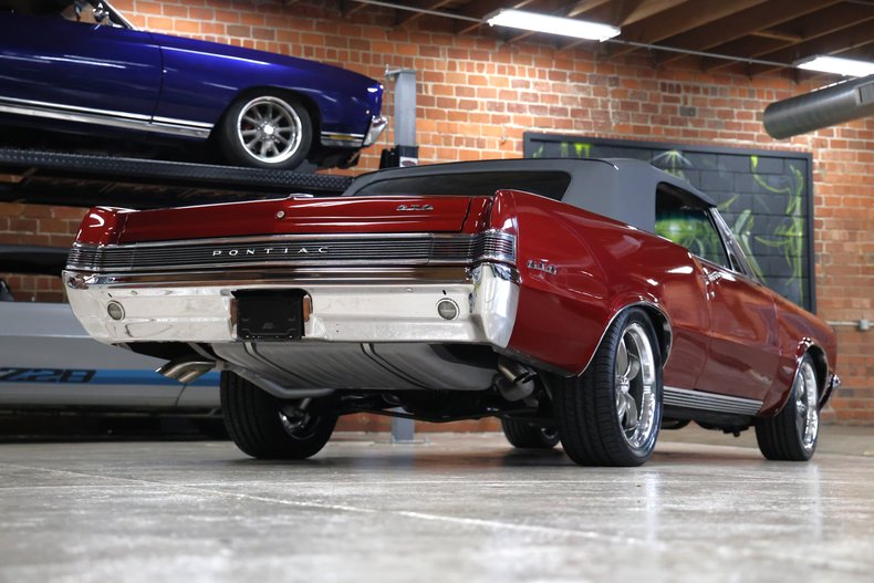 Pontiac-Lemans-1965-Deep-Cranberry-Pearl-Parchment-11