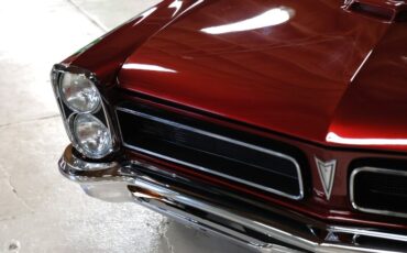 Pontiac-Lemans-1965-Deep-Cranberry-Pearl-Parchment-18