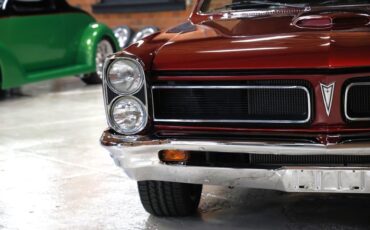 Pontiac-Lemans-1965-Deep-Cranberry-Pearl-Parchment-20